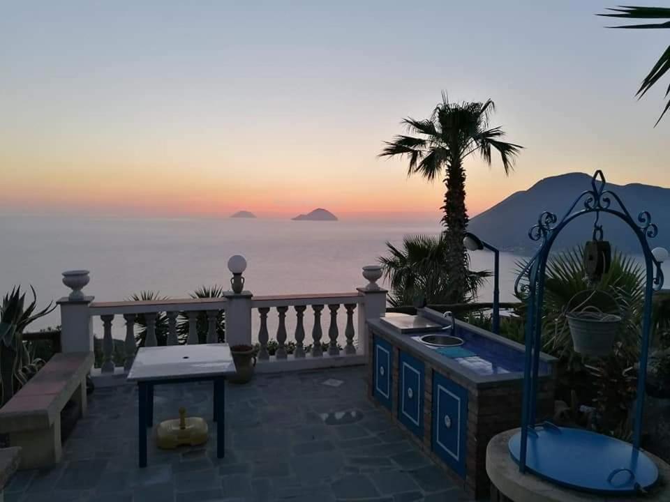 Panorama *